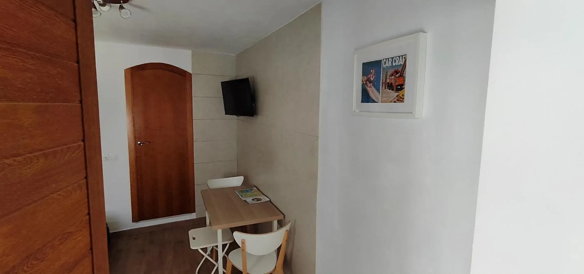 Estudio En El Centro De Conil Кониль-де-ла-Фронтера 0*,